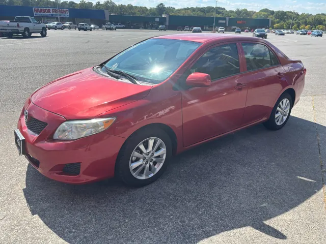 2009 Toyota Corolla LE photo 3