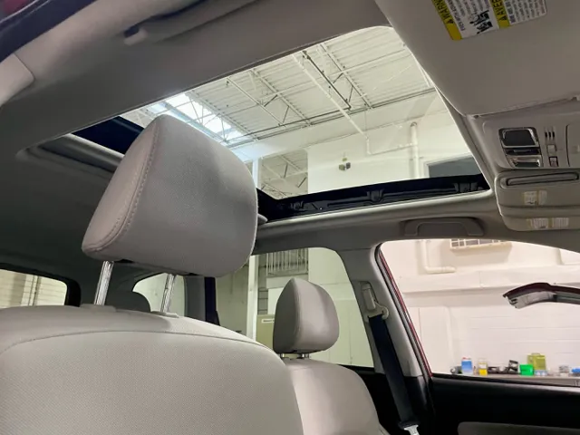 2017 Subaru Forester Premium photo 17