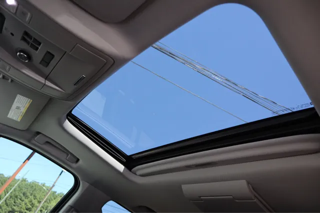 2015 Chevrolet Tahoe LTZ - Photo 36