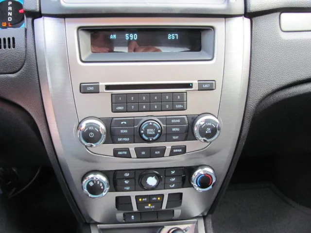 2010 Ford Fusion SE - Photo 15