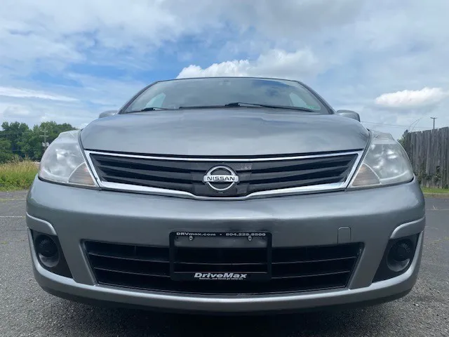 2011 Nissan Versa photo 9