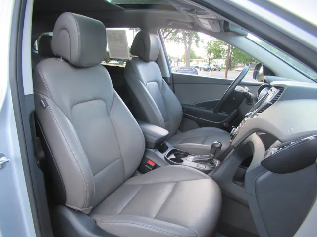 2015 Hyundai Santa Fe Limited - Photo 26