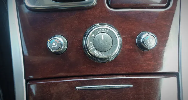 2015 INFINITI Q70 3.7 - Photo 13