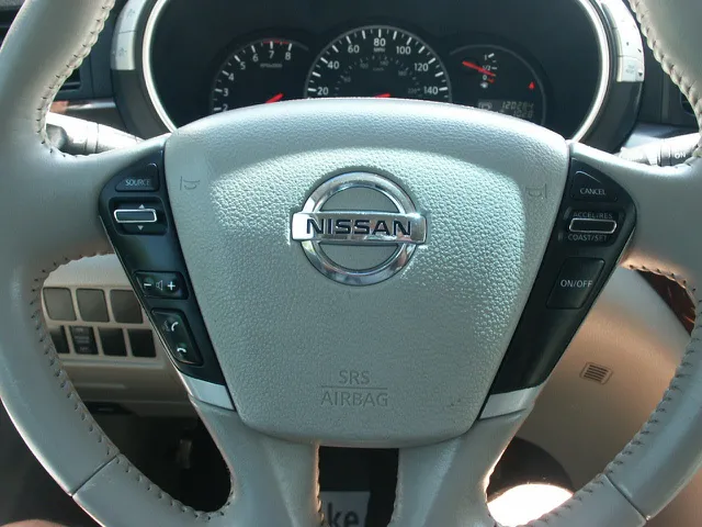 2013 Nissan Quest SV - Photo 10