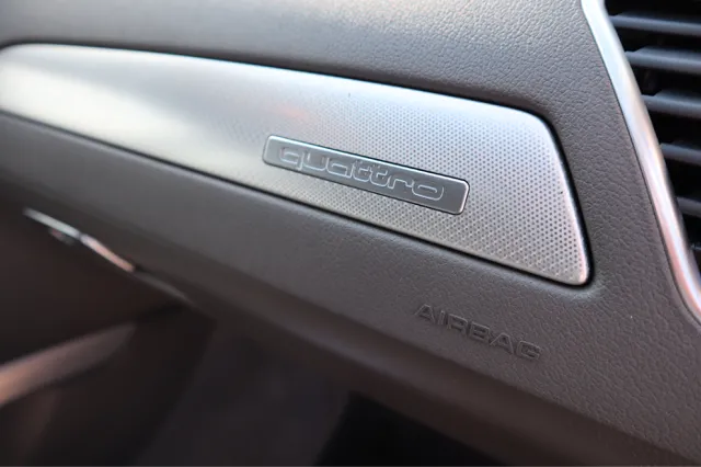 2012 Audi A4 2.0T Prestige Quattro photo 18