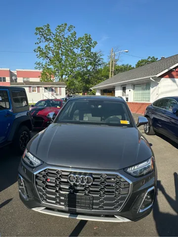 2021 Audi SQ5 Prestige's photo