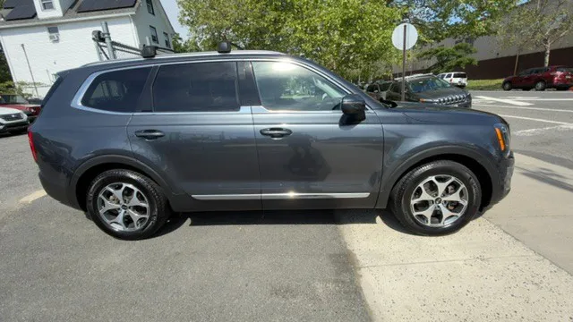 2020 Kia Telluride EX AWD's photo