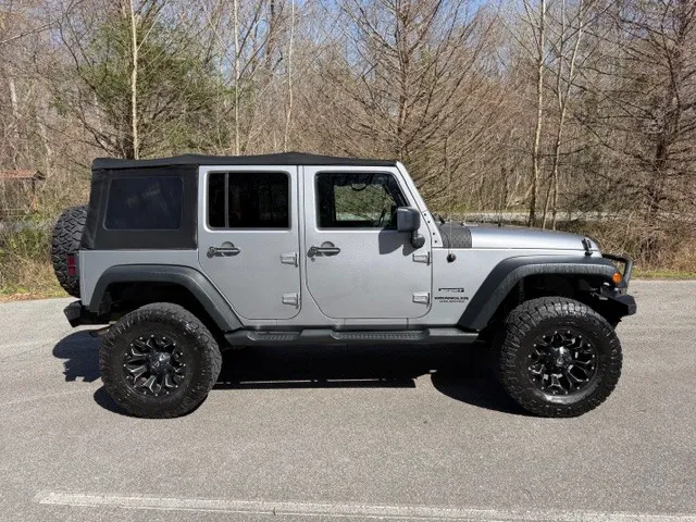 2014 Jeep Wrangler Unlimited Sport - Photo 14