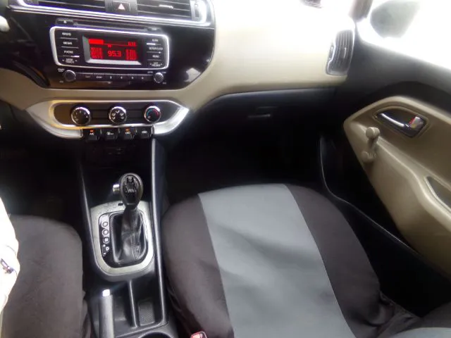 2017 Kia Rio LX - Photo 8