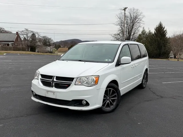 2016 Dodge Grand Caravan SXT Plus's photo
