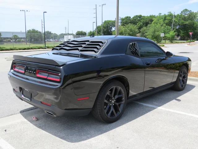 2019 Dodge Challenger SXT photo 4