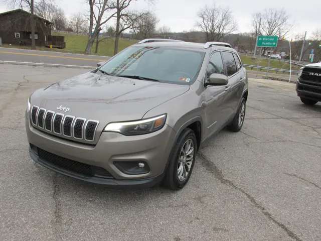 2019 Jeep Cherokee Latitude Plus's photo