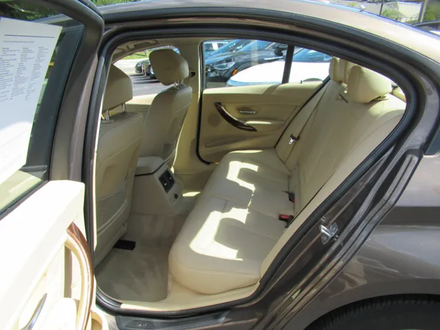 2013 BMW 3 Series 328i - Photo 10