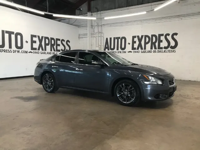 2012 Nissan Maxima's photo