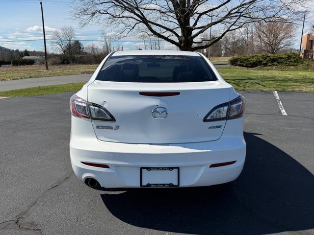 2012 Mazda MAZDA3 i Touring 4-Door