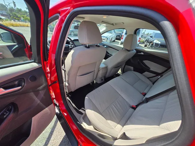 2014 Ford Focus Electric - Photo 24