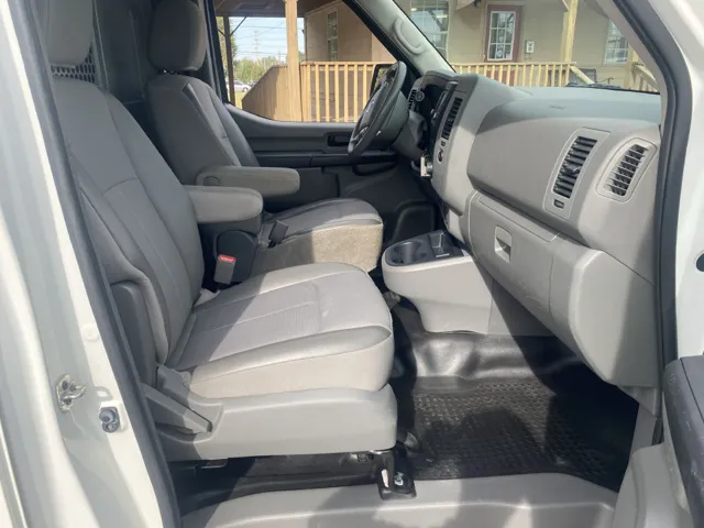 2020 Nissan NV Cargo SV - Photo 12