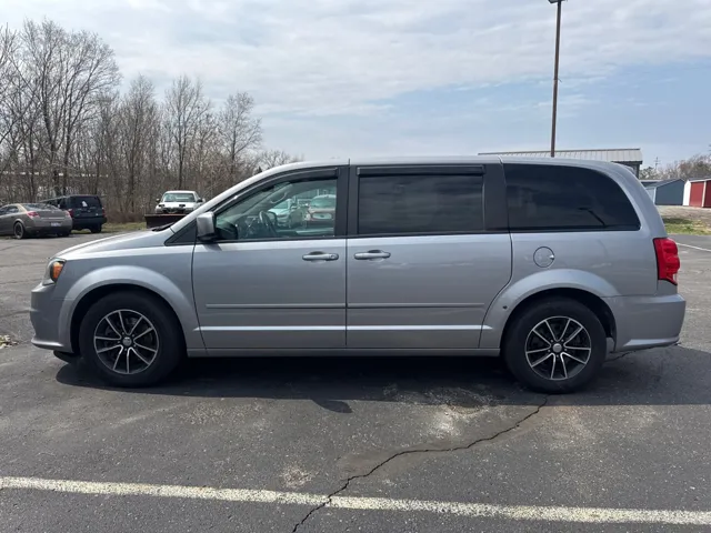 2017 Dodge Grand Caravan GT's photo