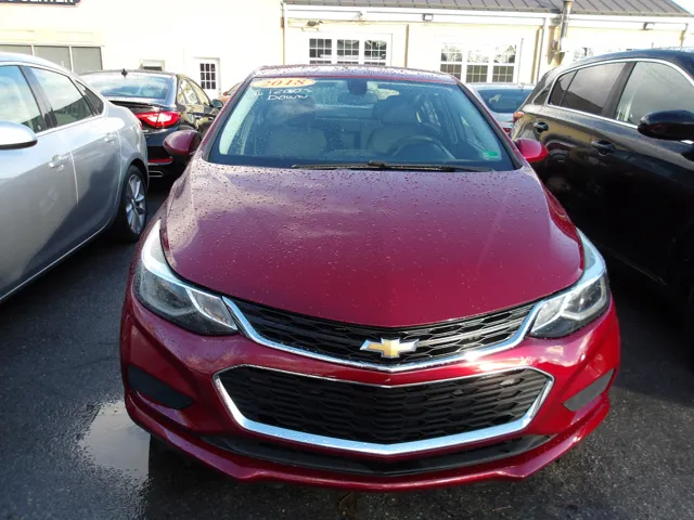 2018 Chevrolet Cruze LT's photo