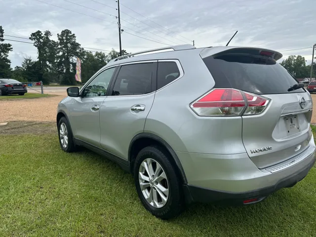 2015 Nissan Rogue SV - Photo 18
