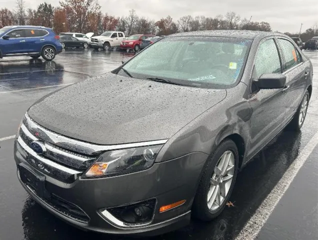 2012 Ford Fusion SEL's photo