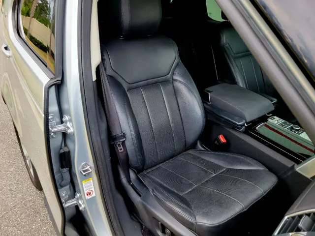 2017 Land Rover Discovery HSE - Photo 11