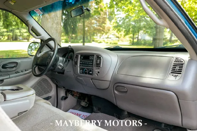 2000 Ford F-150 XL - Photo 21