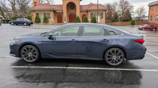 2019 Toyota Avalon Touring