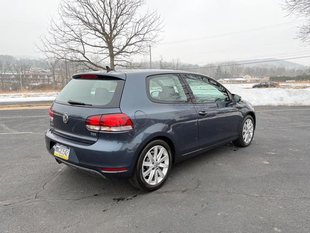 2011 Volkswagen Golf 2.0L 2-Door TDI