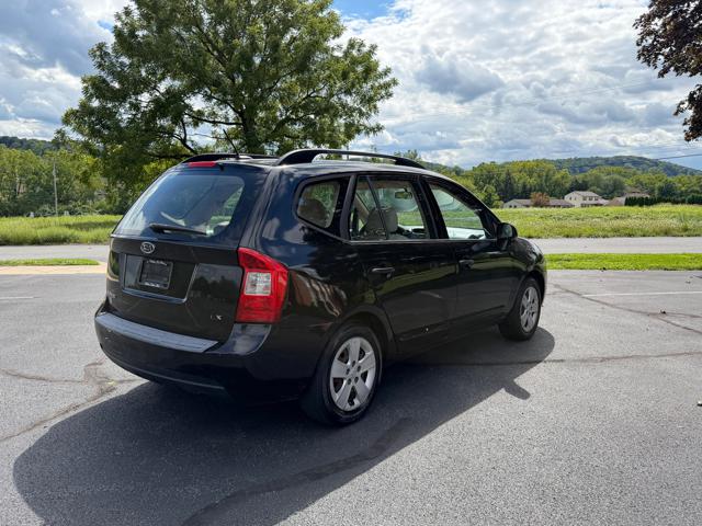 2009 Kia Rondo LX