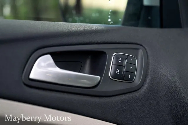 2014 Ford Escape Titanium - Photo 9