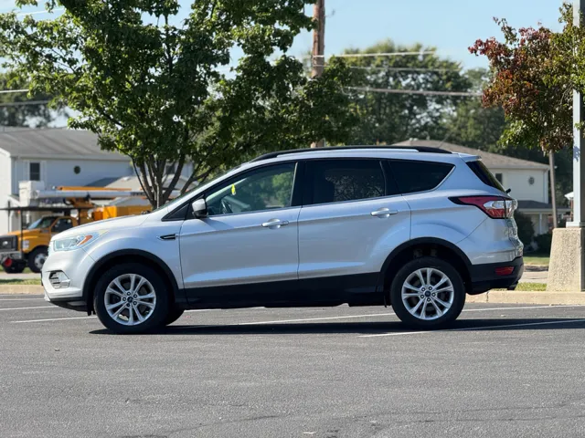2017 Ford Escape SE photo 7