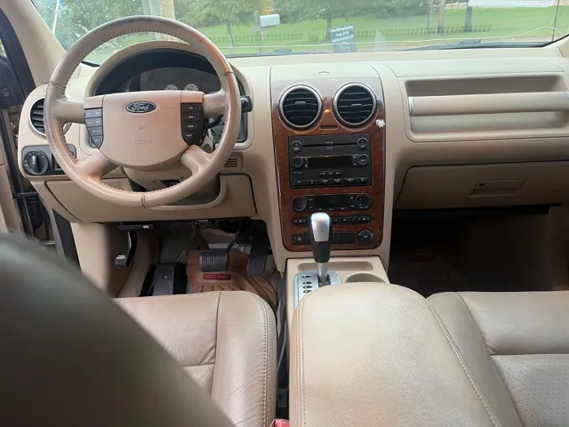 2007 Ford Freestyle Limited - Photo 7