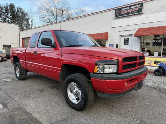 1999 Dodge Ram Pickup ST's photo