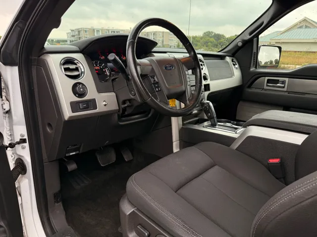 2014 Ford F-150 photo 4