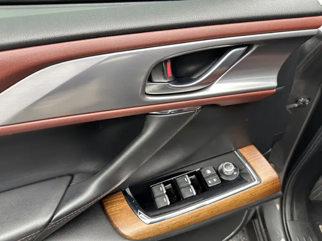 2017 Mazda CX-9 Signature - Photo 17