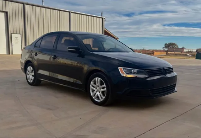 2014 Volkswagen Jetta SE's photo