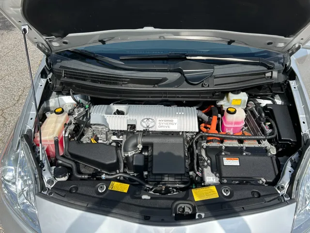 2013 Toyota Prius Two - Photo 9