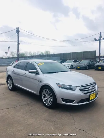 2016 Ford Taurus Limited's photo