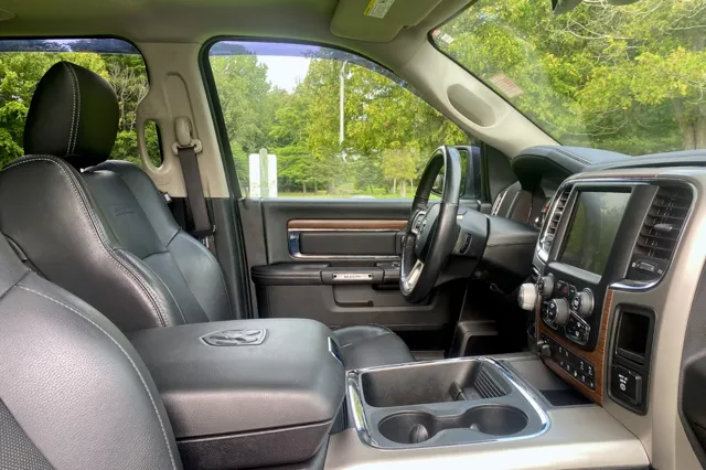 2017 RAM Ram 1500 Pickup Laramie - Photo 34