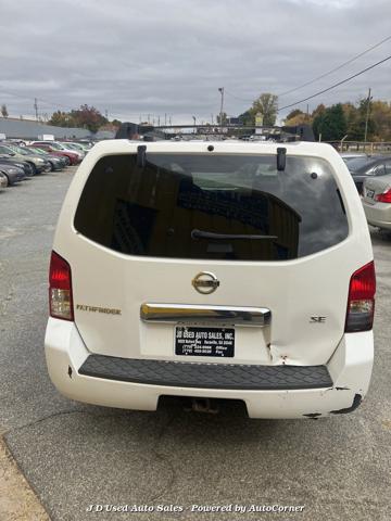 2006 Nissan Pathfinder LE 