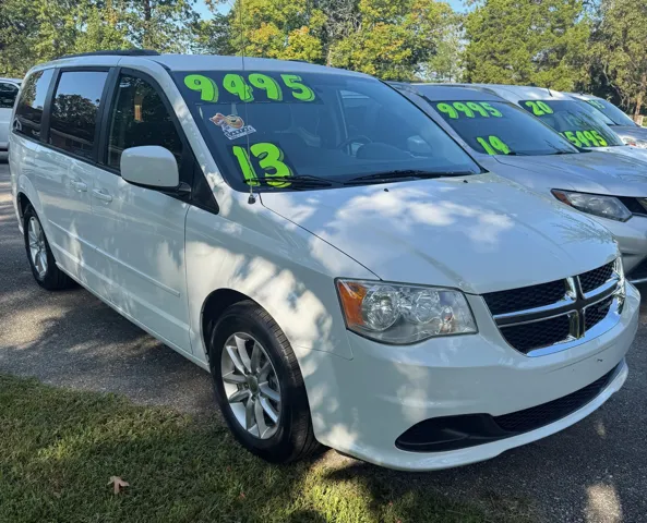 2013 Dodge Grand Caravan SXT photo 4