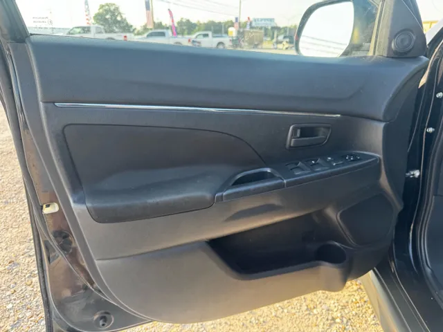 2013 Mitsubishi Outlander Sport SE ES photo 7