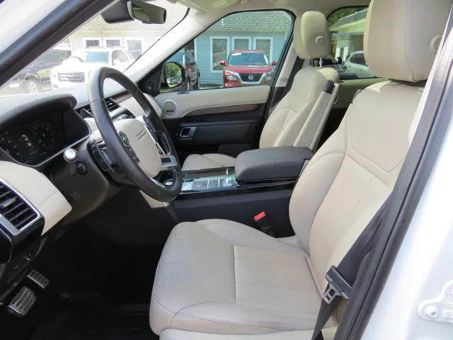 2018 Land Rover Discovery HSE photo 4