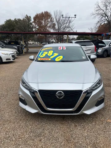2021 Nissan Altima SV's photo