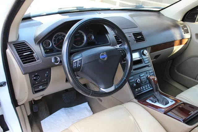 2014 Volvo XC90 photo 21