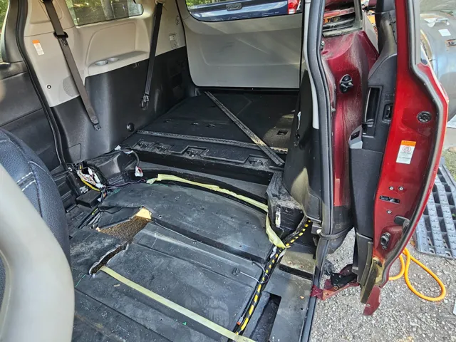 2018 Toyota Sienna SE - Photo 7