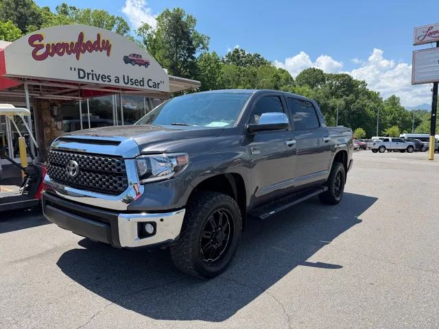 2016 Toyota Tundra's photo