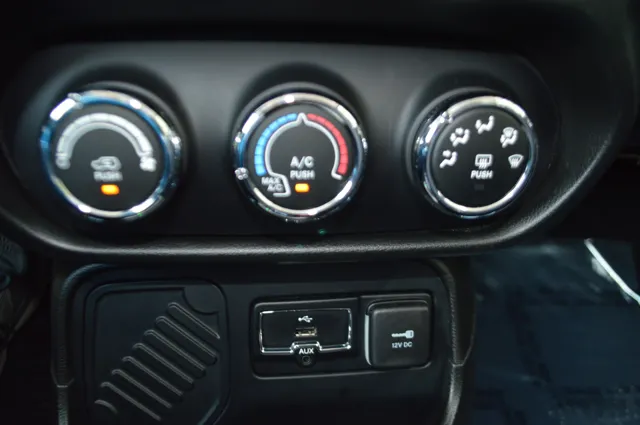 2017 Jeep Renegade Latitude - Photo 15