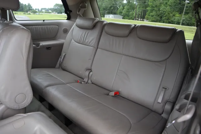 2009 Toyota Sienna Limited - Photo 24